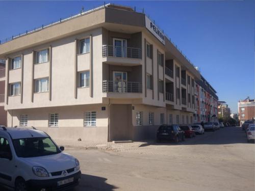 PELİKAN STÜDYO EVLERİ